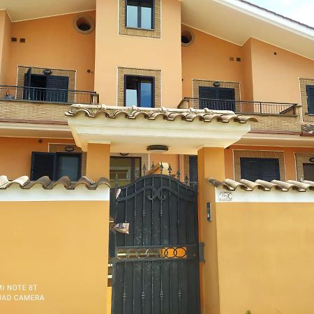 Casa Vacanza Indaco Fiumicino Exterior photo